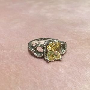 Jewelry - Size 8 Canary Yellow Cocktail Ring Jewelry - Size 8 Canary Yellow Cocktail Ring